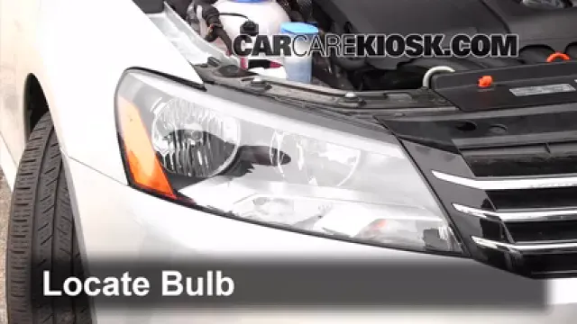 2012 Volkswagen Passat S 2.5L 5 Cyl. Sedan (4 Door) Lights Turn Signal - Front (replace bulb)